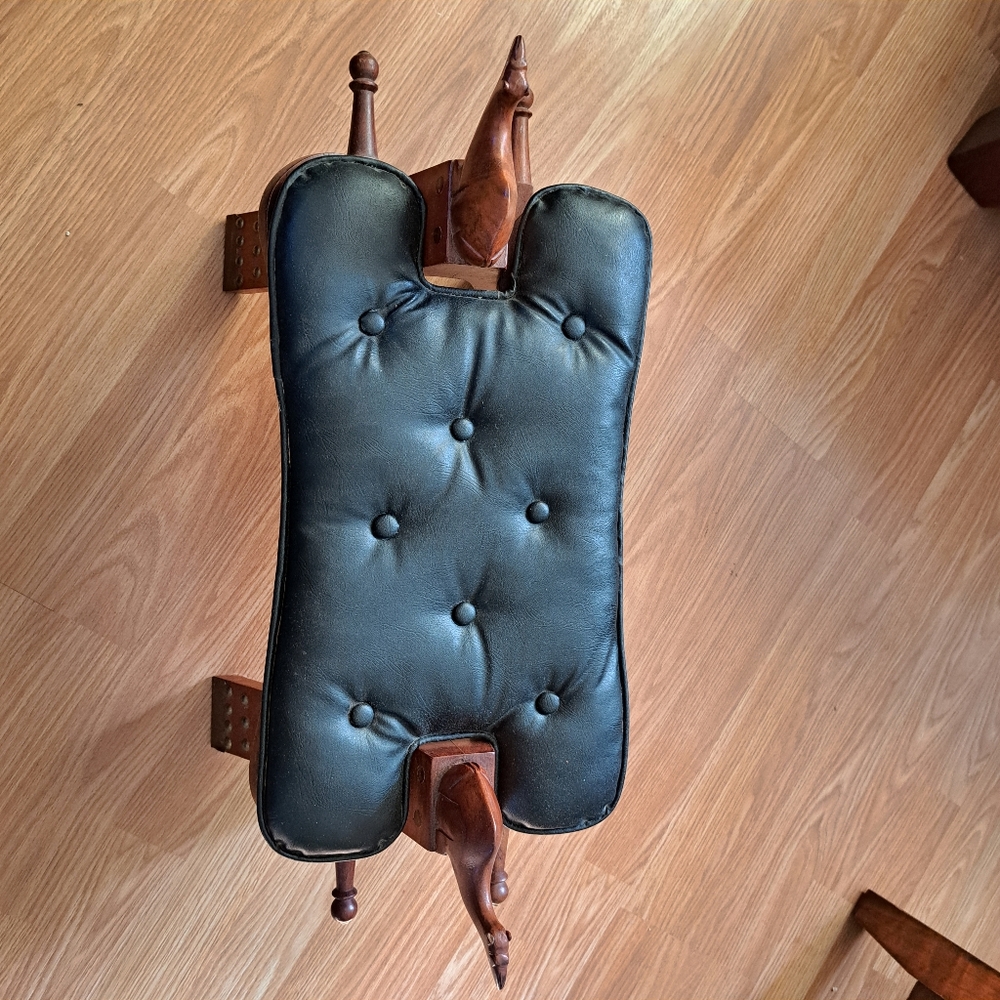 Vintage Camel Saddle Hide Footstool Ottoman Rare Wonderful Brass Trims - Picture 6 of 10